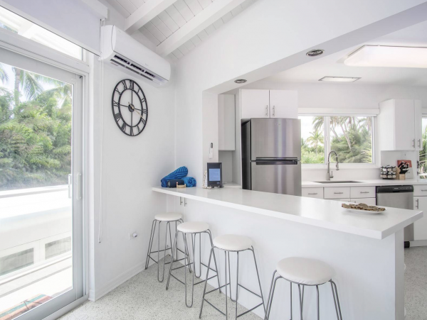Islamorada Three Bedroom Home with Full Ocean View & Pool
